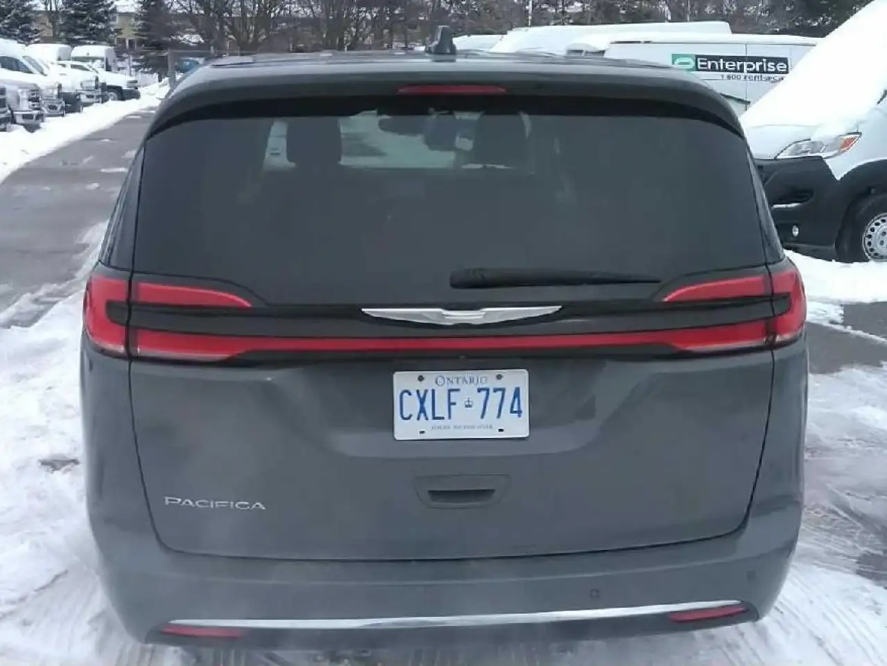 Chrysler Pacifica снимка Chrysler Pacifica