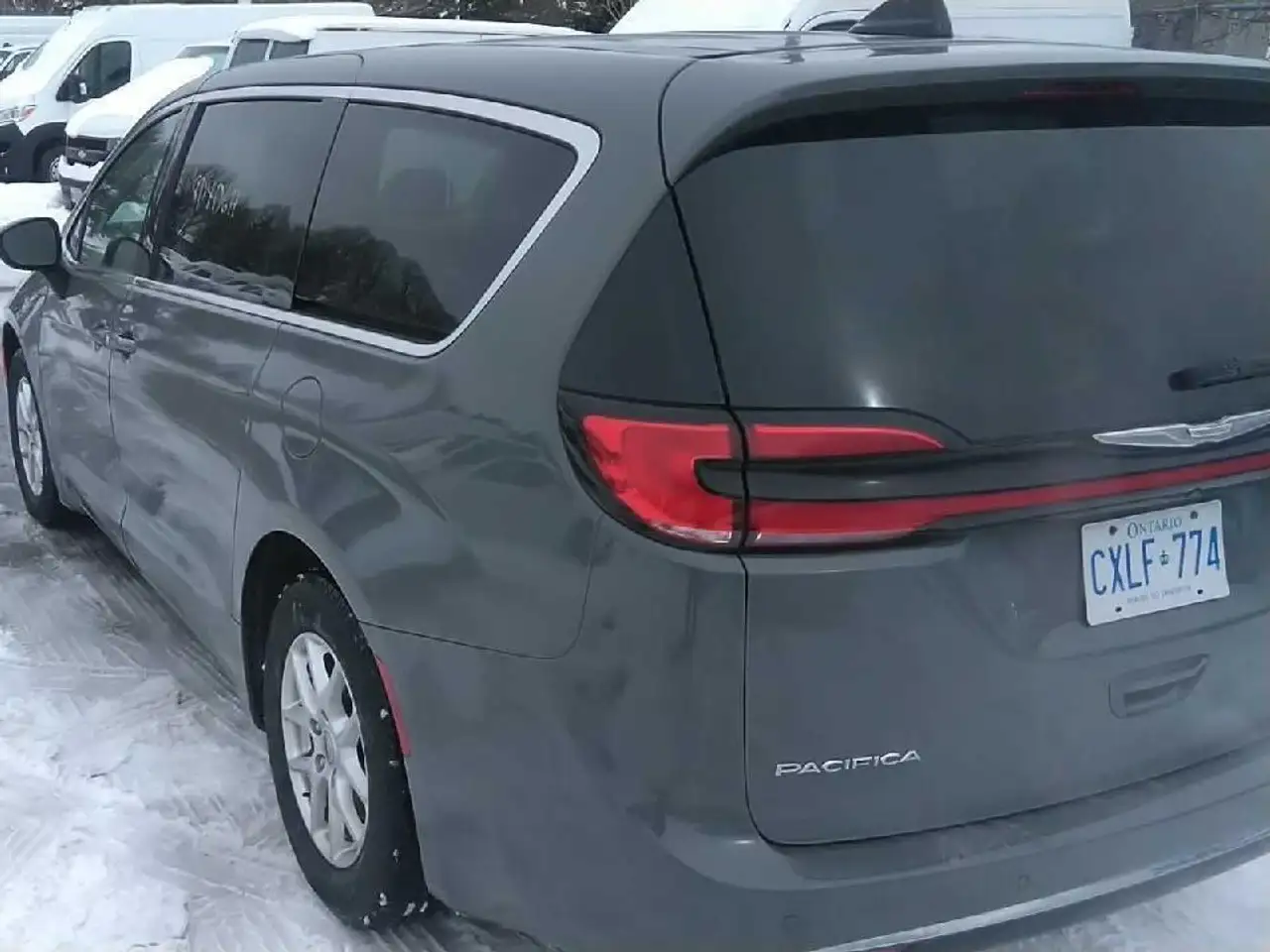 Chrysler Pacifica снимка Chrysler Pacifica