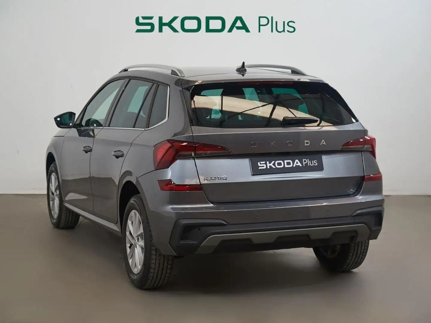 Skoda Kamiq 1.0 TSI Selection 70kW Grijs - 2