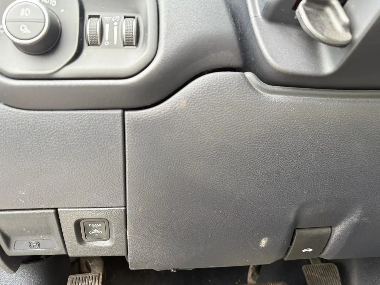 RAM 2500 photo RAM 2500