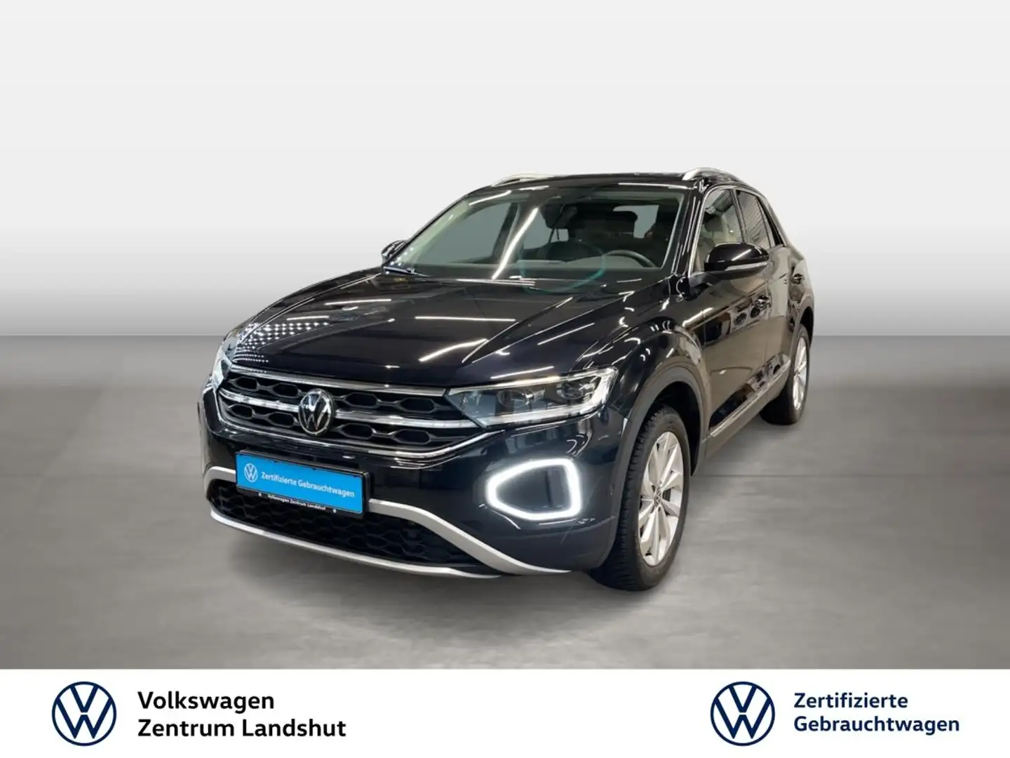 Volkswagen T-Roc 1.5 TSI DSG Style ACC ParkAss. FLA AHK LM Schwarz - 1