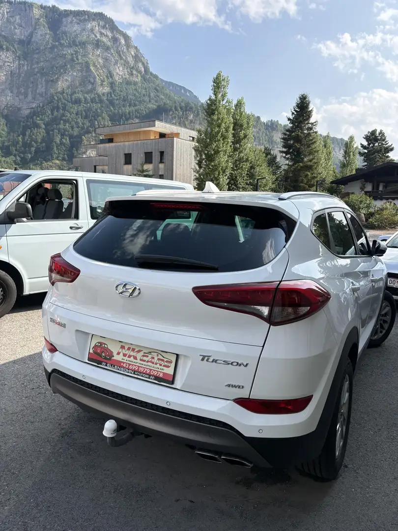 Hyundai TUCSON 2.0 CRDi 4WD Automatik Style - 2