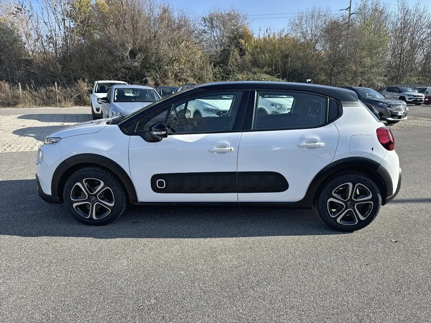 Citroen C3 PureTech 82 S&S Shine Blanc - 2