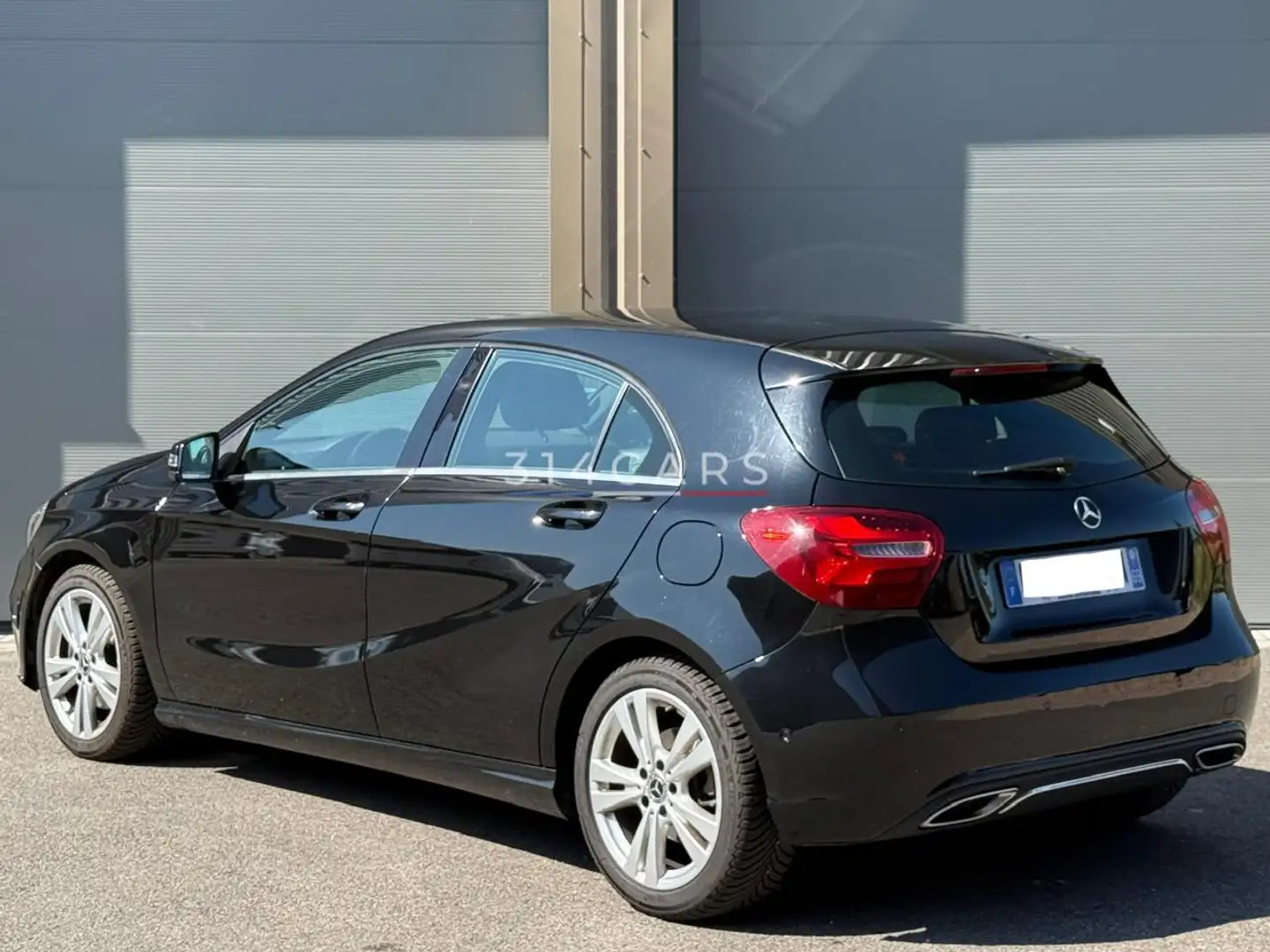 Mercedes-Benz A 180 A 180 - BV 7G-DCT  BERLINE - BM 176 Sensation PHAS Noir - 2