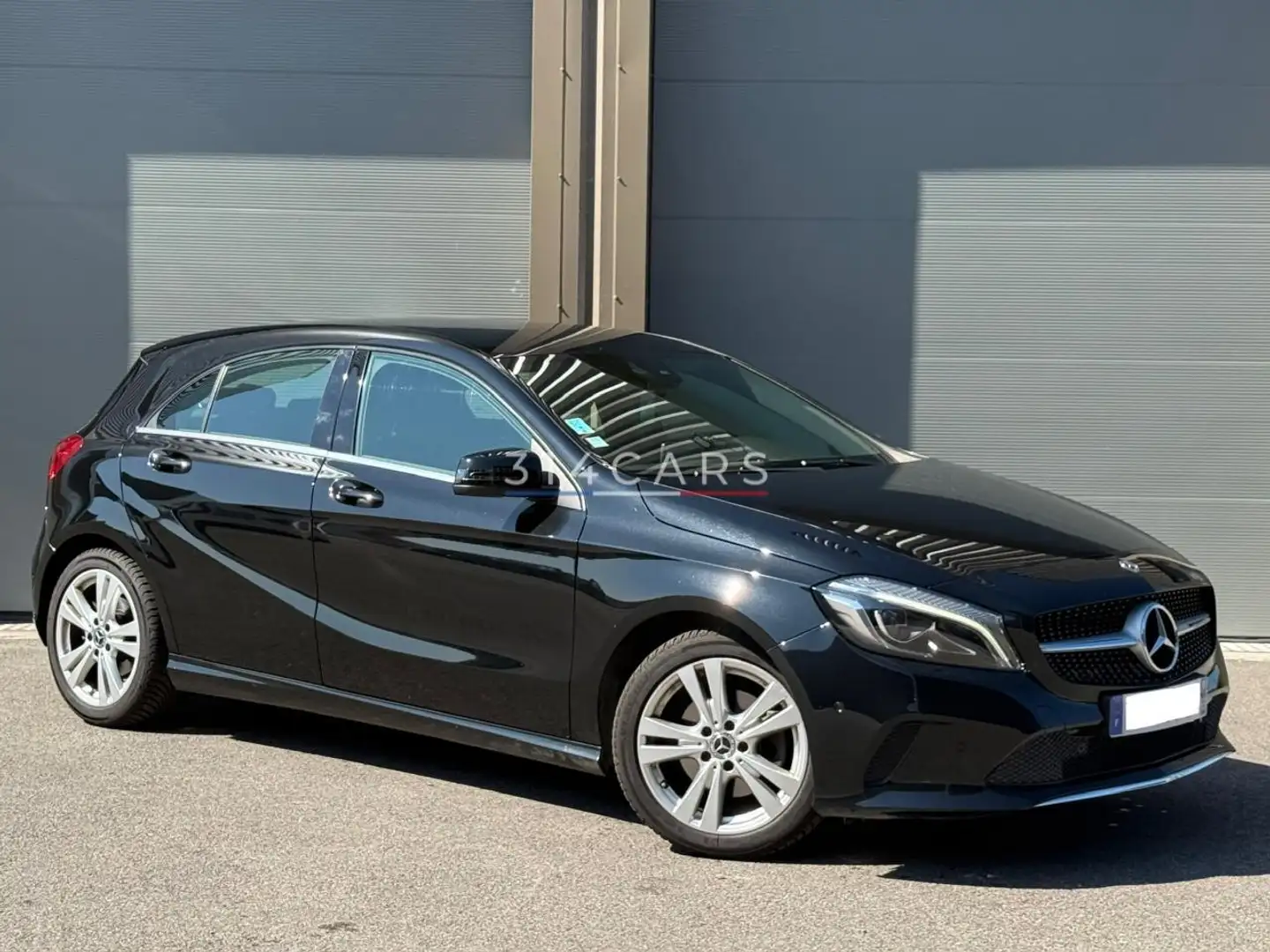 Mercedes-Benz A 180 A 180 - BV 7G-DCT  BERLINE - BM 176 Sensation PHAS Noir - 1