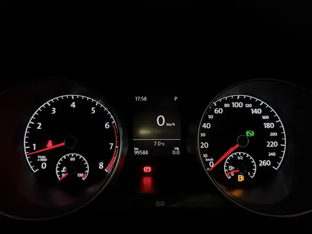 Volkswagen Golf Sportsvan view 6