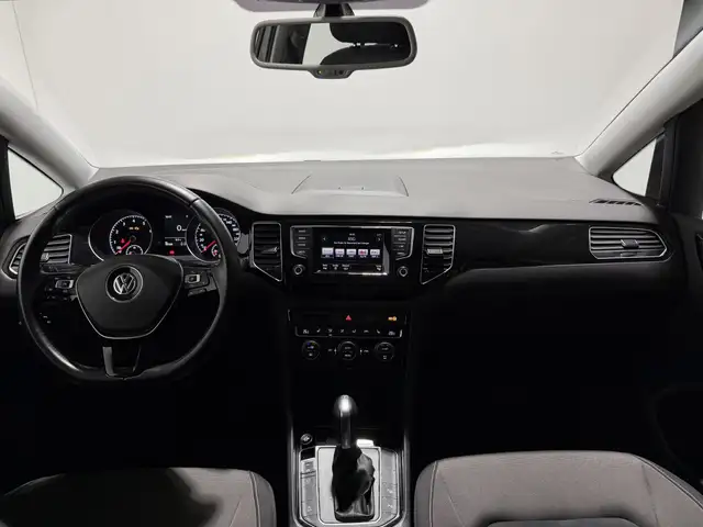 Volkswagen Golf Sportsvan view 14
