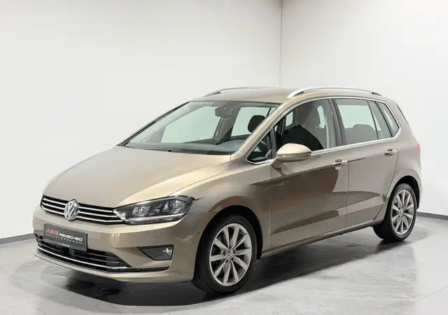 2014 Volkswagen Golf Sportsvan in Gold for sale