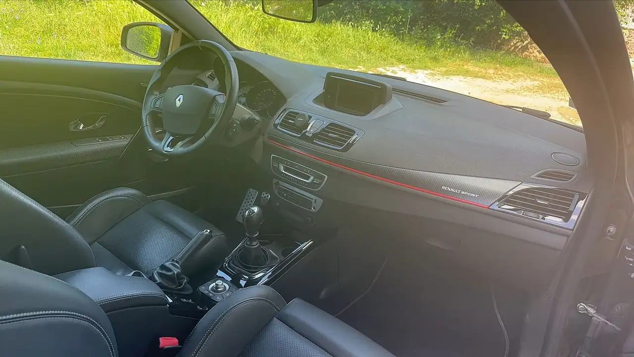 Renault Megane Coupé — photo 10