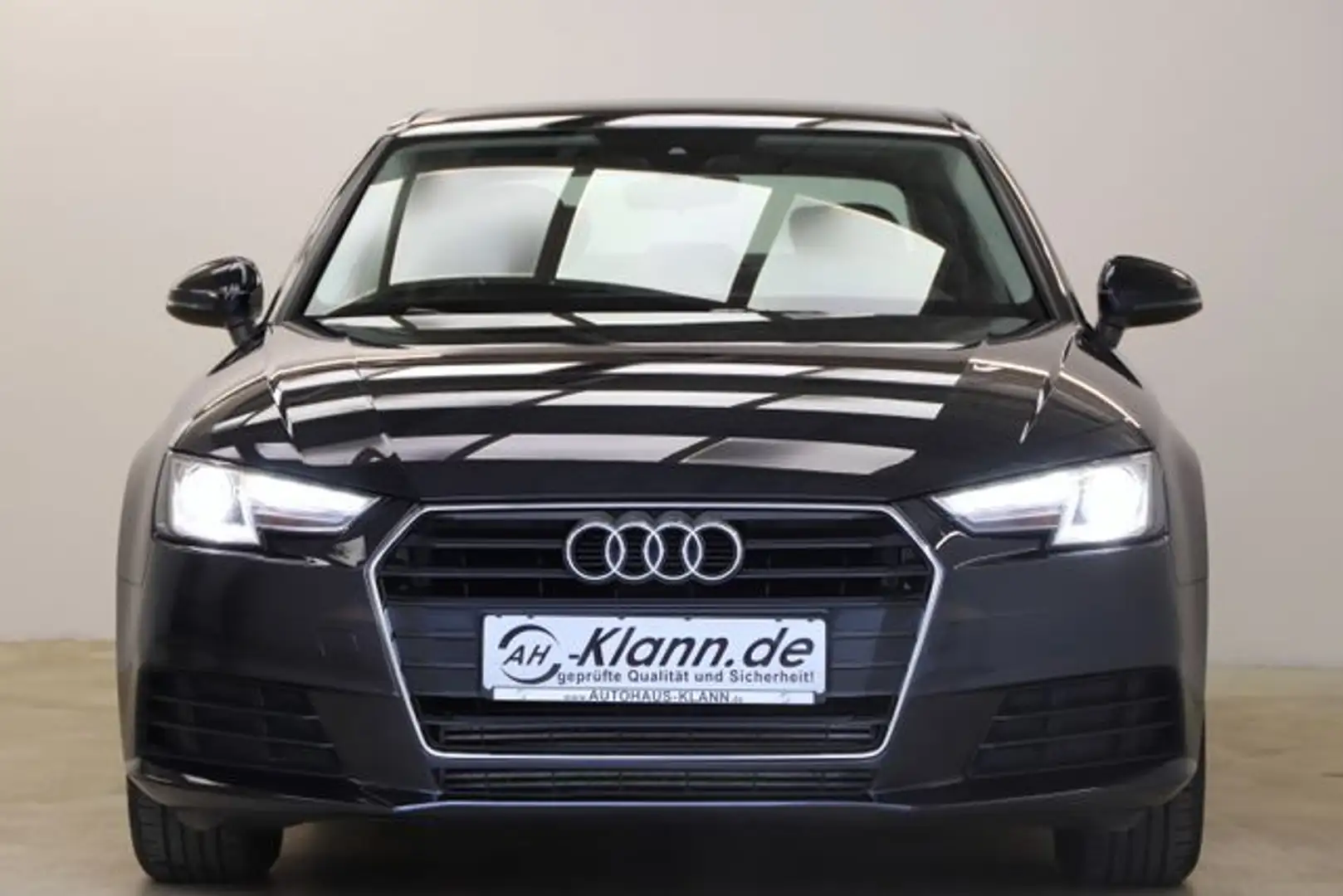 Audi A4 2.0 TFSI 190 PS Basis Ultra Xenon R-Cam Navi Blau - 2