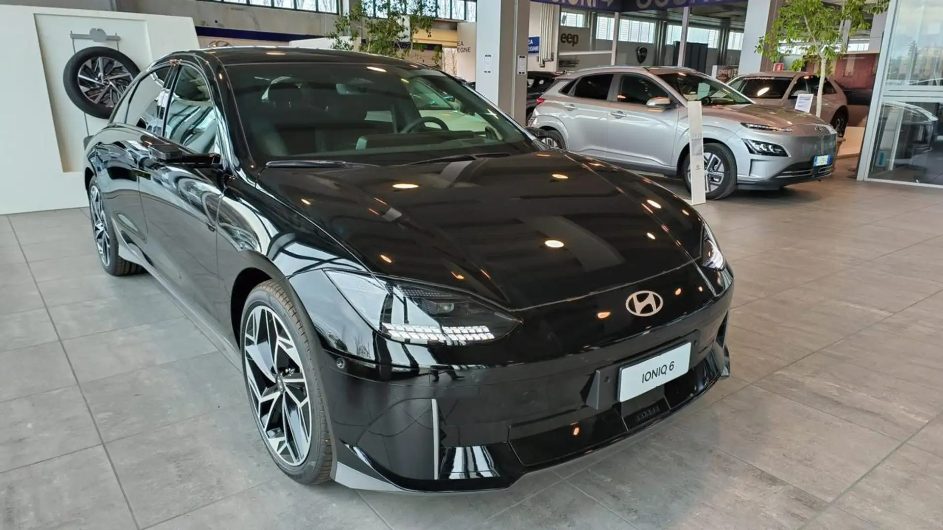 Hyundai IONIQ 6 77.4 kWh AWD Evolution +TechPack Nero - 1