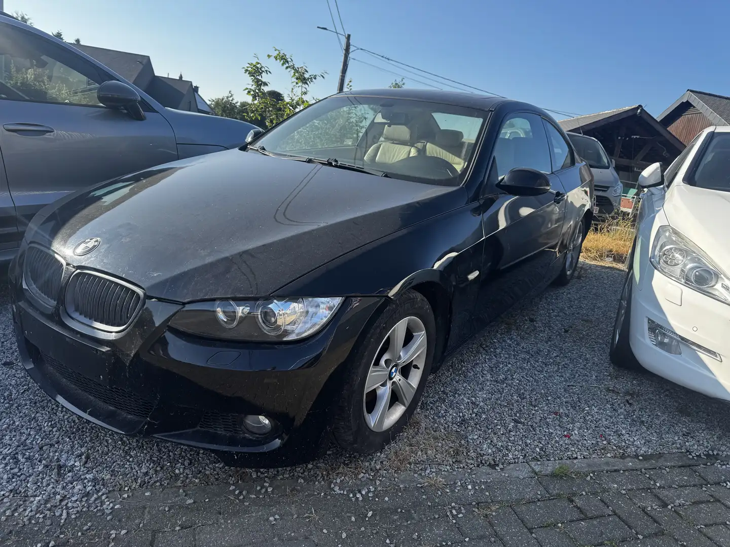 BMW 320 Coupé d Full / PROBLEME injecteur Zwart - 1