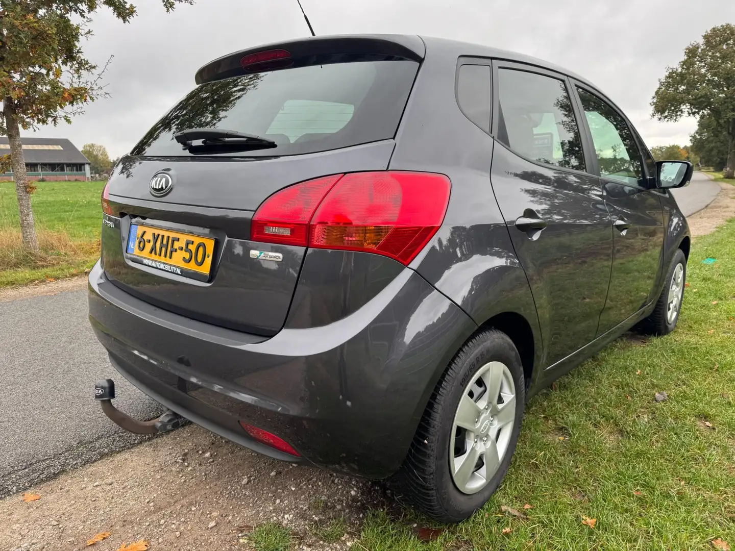 Kia Venga 1.4 CVVT ExecutiveLine dealer ond. trekhaak Gris - 2