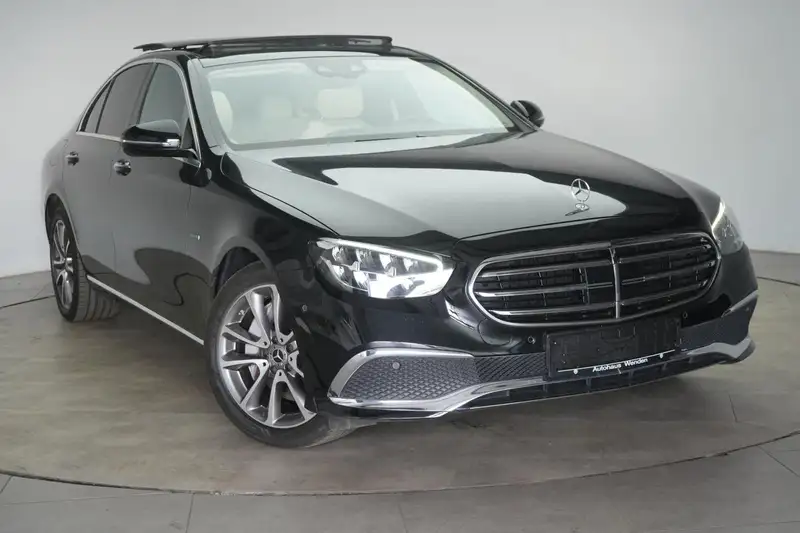 MERCEDES-BENZ Clasa E
