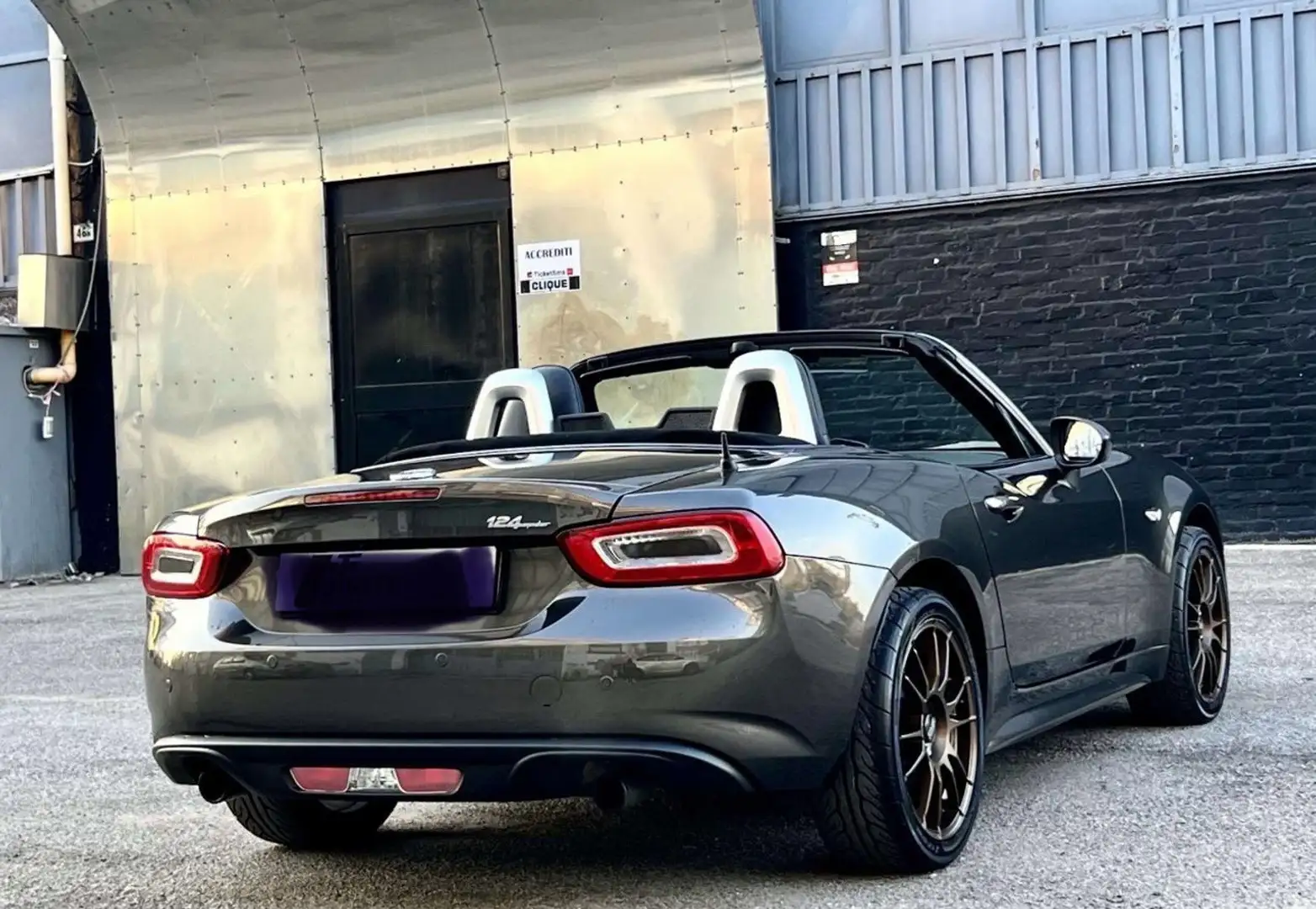Fiat 124 Spider 1.4 MultiAir Turbo Lusso Full Option - 2