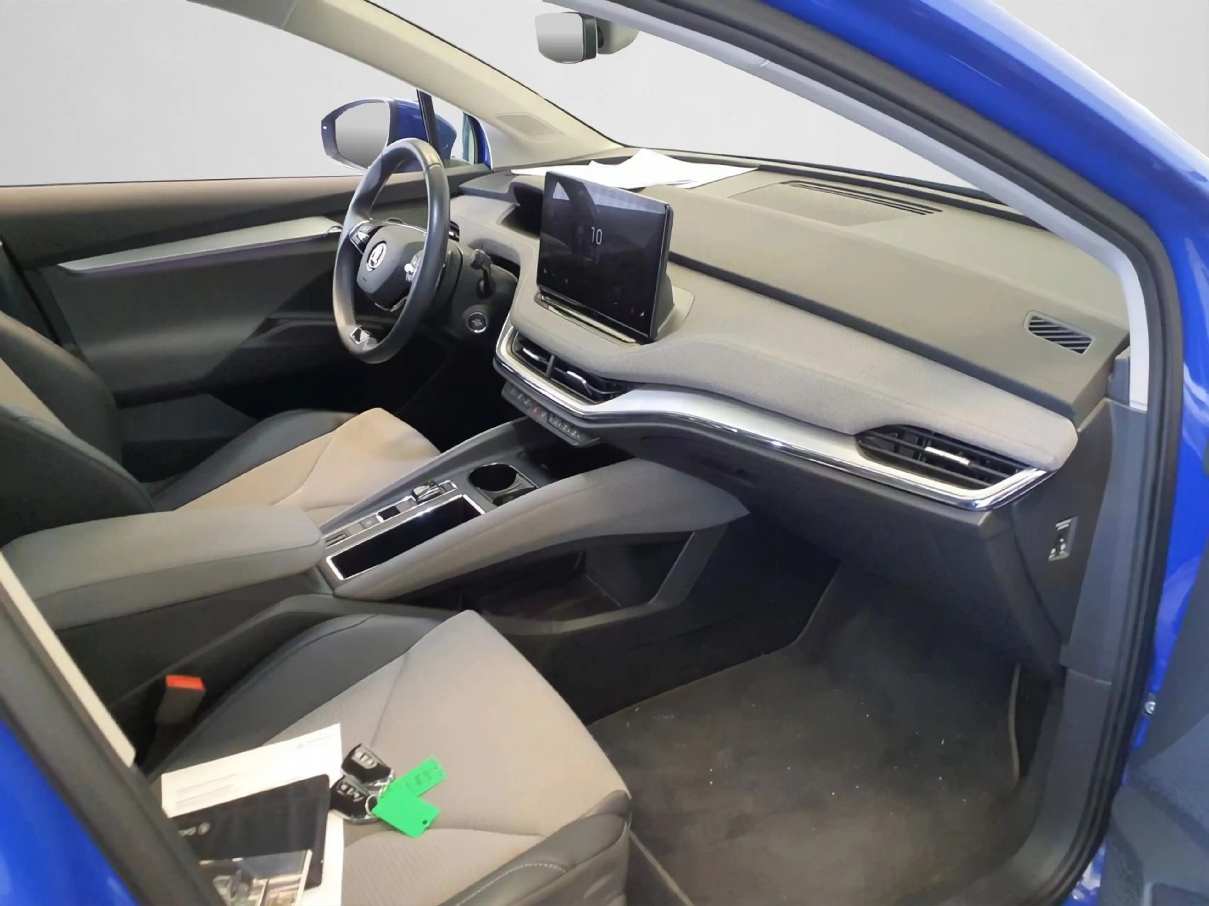 Skoda Enyaq iV 60 MATRIX NAVI AHK RFK SHZ — photo 3