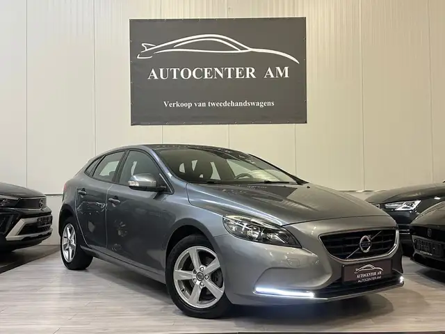 Volvo V40 D2 CONNECTA Navi * Cuise * LED