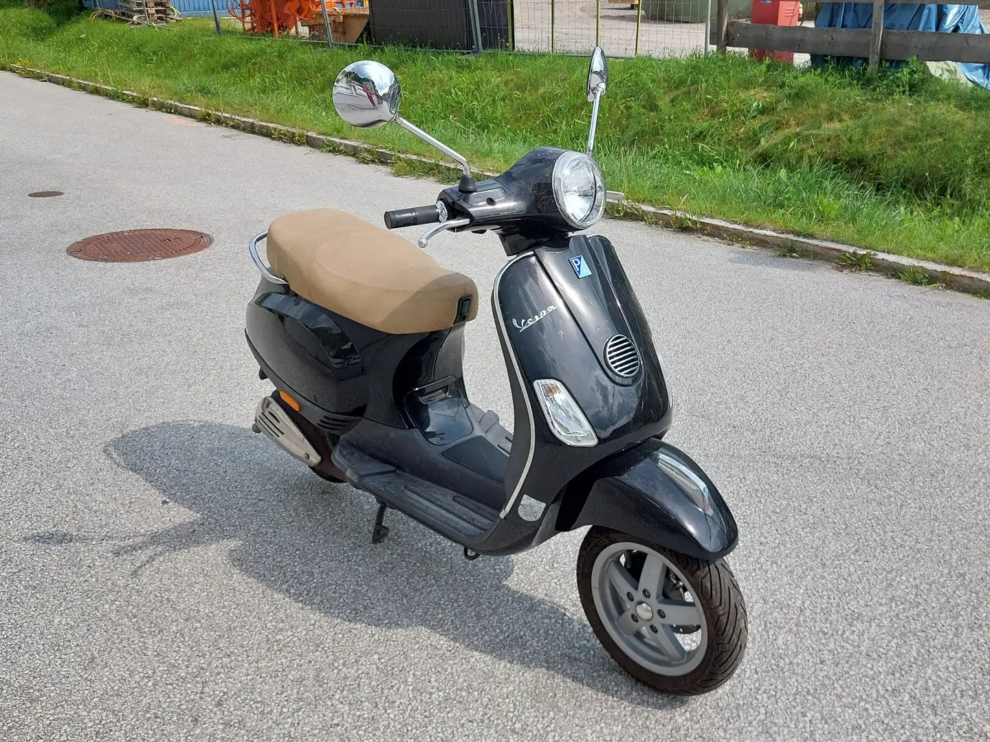 Vespa LX 50 Schwarz - 2