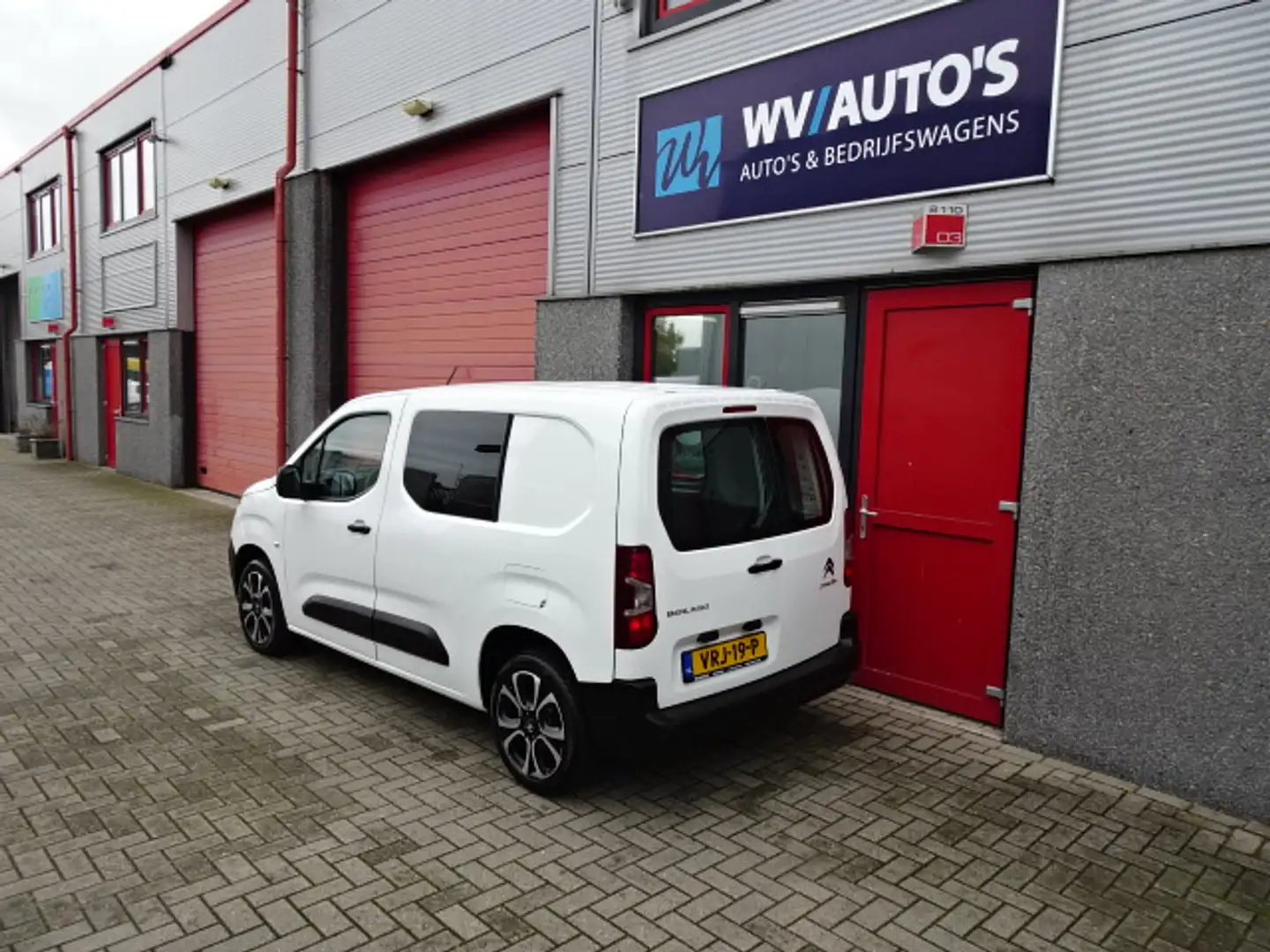 Citroen Berlingo 1.5 BlueHDI Club airco navi 117175 km !!!!!! Weiß - 2