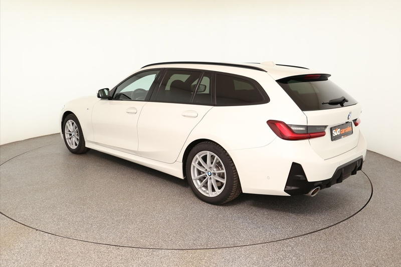 BMW 320 i Touring  M-Sport 360° ACC AHK Pano LED Navi — photo 4