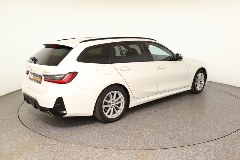 BMW 320 i Touring  M-Sport 360° ACC AHK Pano LED Navi — photo 5