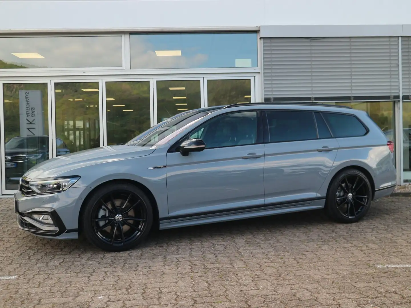 Volkswagen Passat Variant R-Line Edition 2.0 TSI 4M. DSG 36 Gris - 2