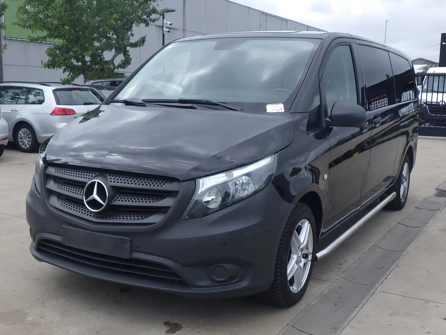 Mercedes-Benz Vito Tourer 114 (Stock ID08850) Noir - 1