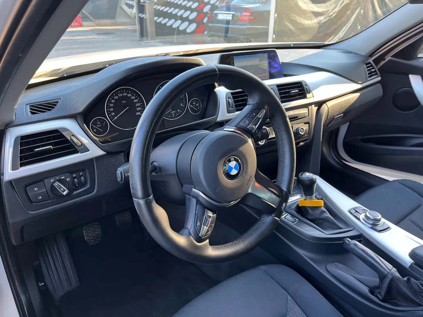 BMW 318 318d M Weiß - 2