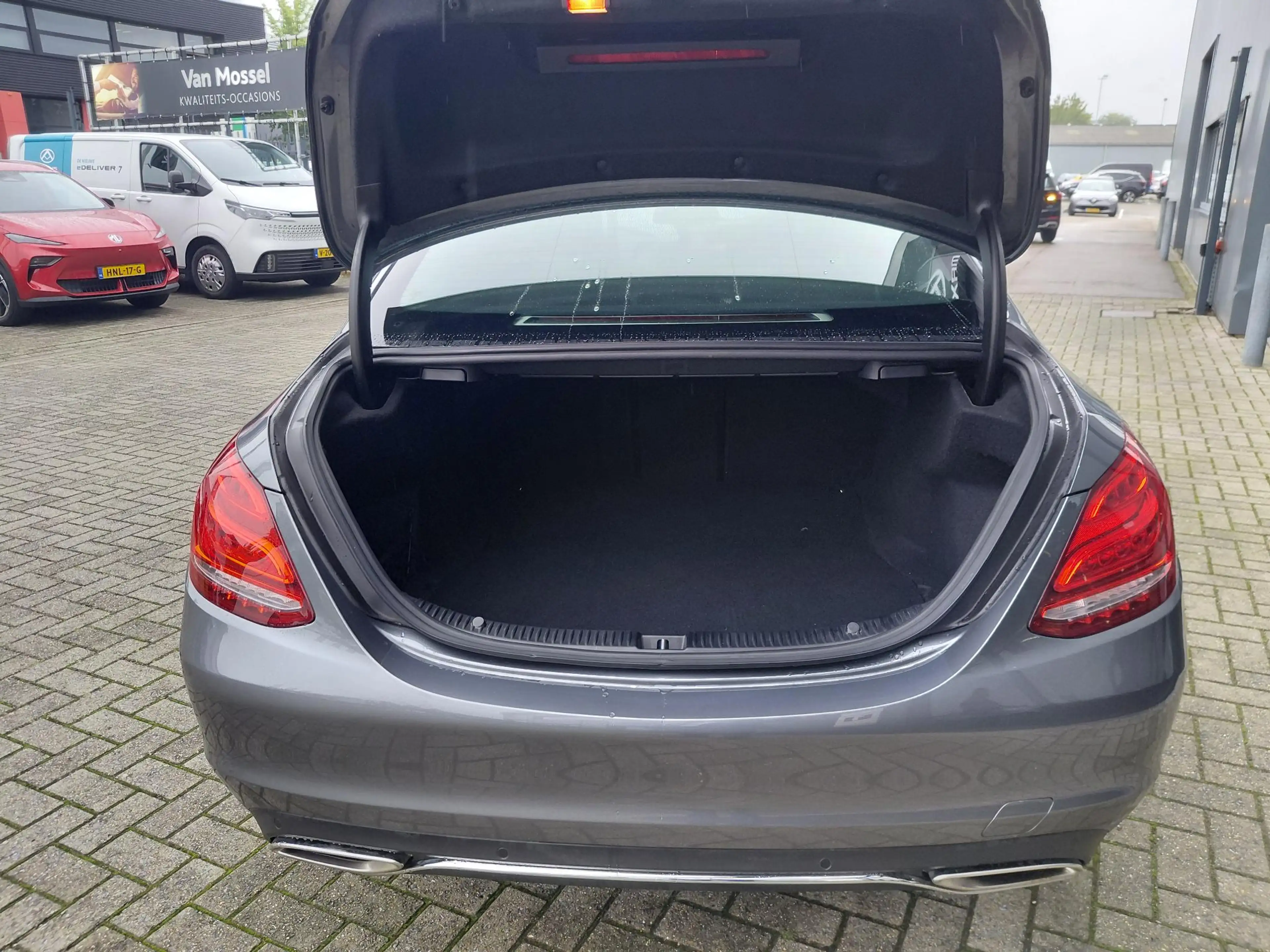 Mercedes-Benz C 180 Premium Plus — photo 5