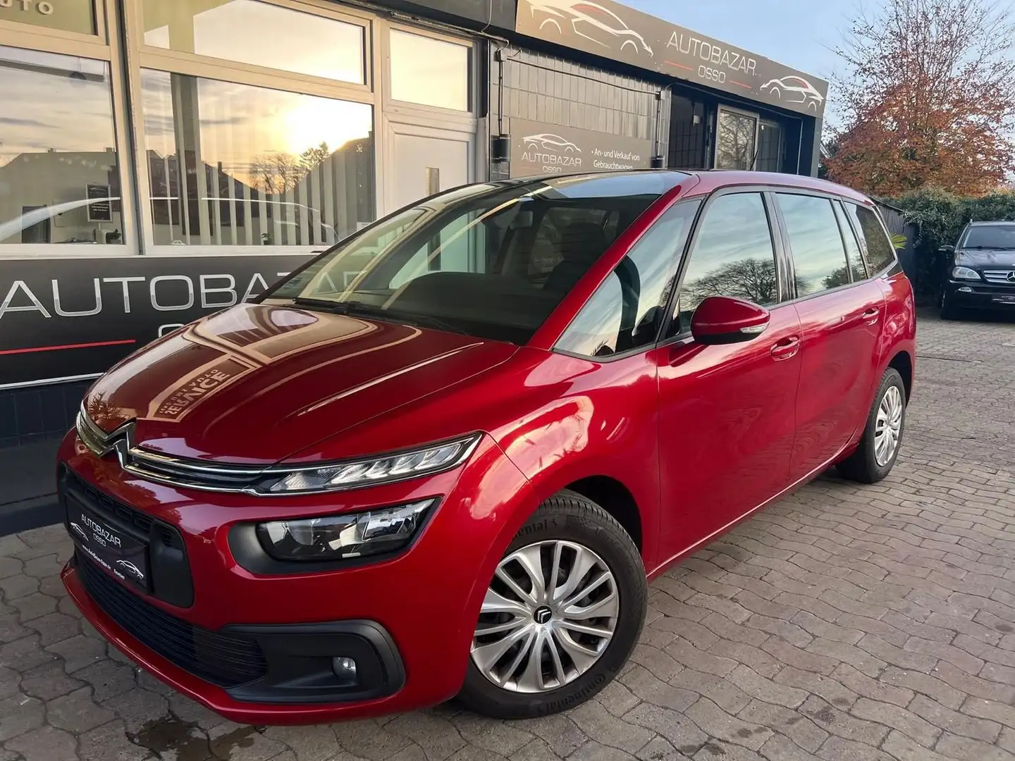 Citroen C4 SpaceTourer Live Pack 1.5 Diesel Euro 6 Rot - 1