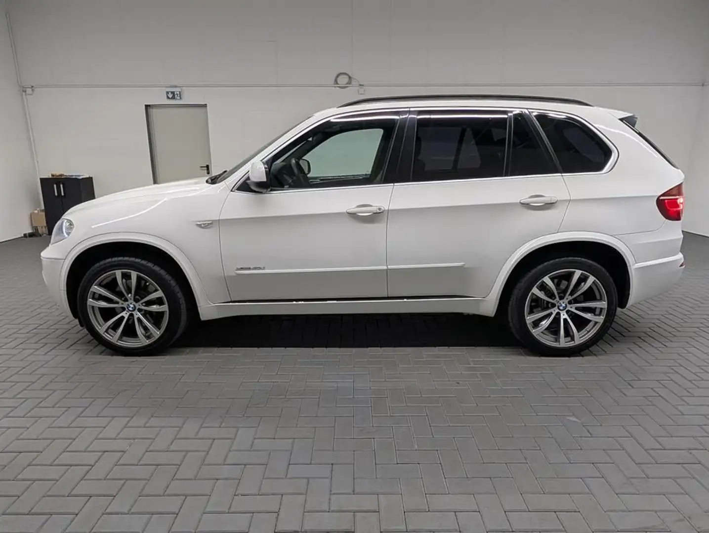 BMW X5 xDrive 40d Bi-Xenon/Navi/Pano/el.Heck/SHZ/PDC Biały - 2