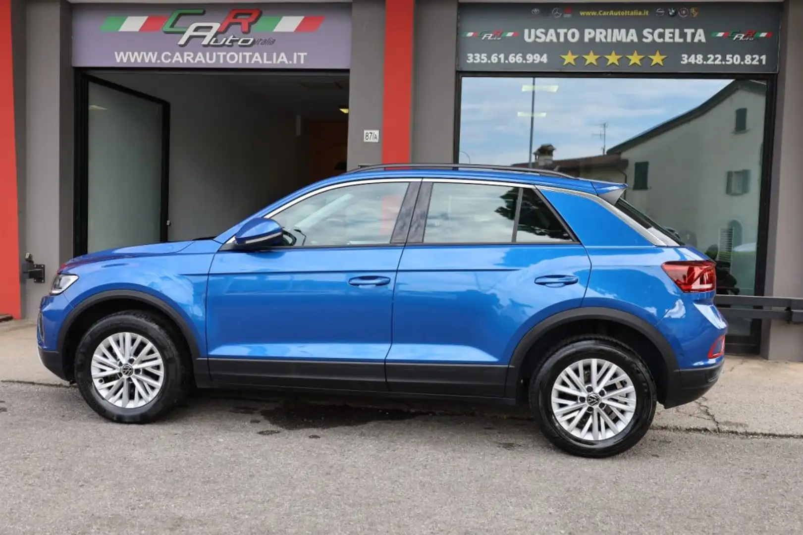 Volkswagen T-Roc 1.5 TSI ACT DSG UniPropietario Navi LED ACC VW ITA Bleu - 2
