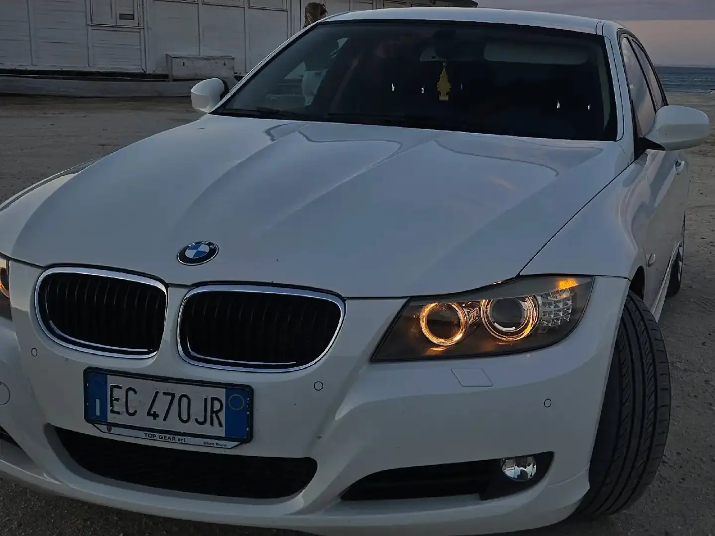 BMW 320 Serie 3 E90 Berlina 320d Eletta FL Beyaz - 2