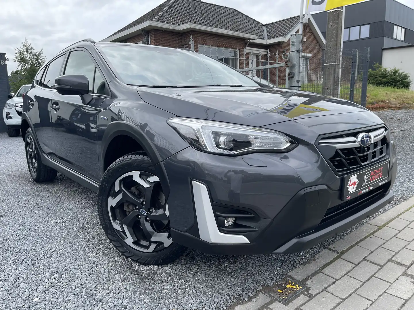 Subaru XV 2.0ie-4WD Premium-Hybrid🔝Automat🔝 Gris - 2
