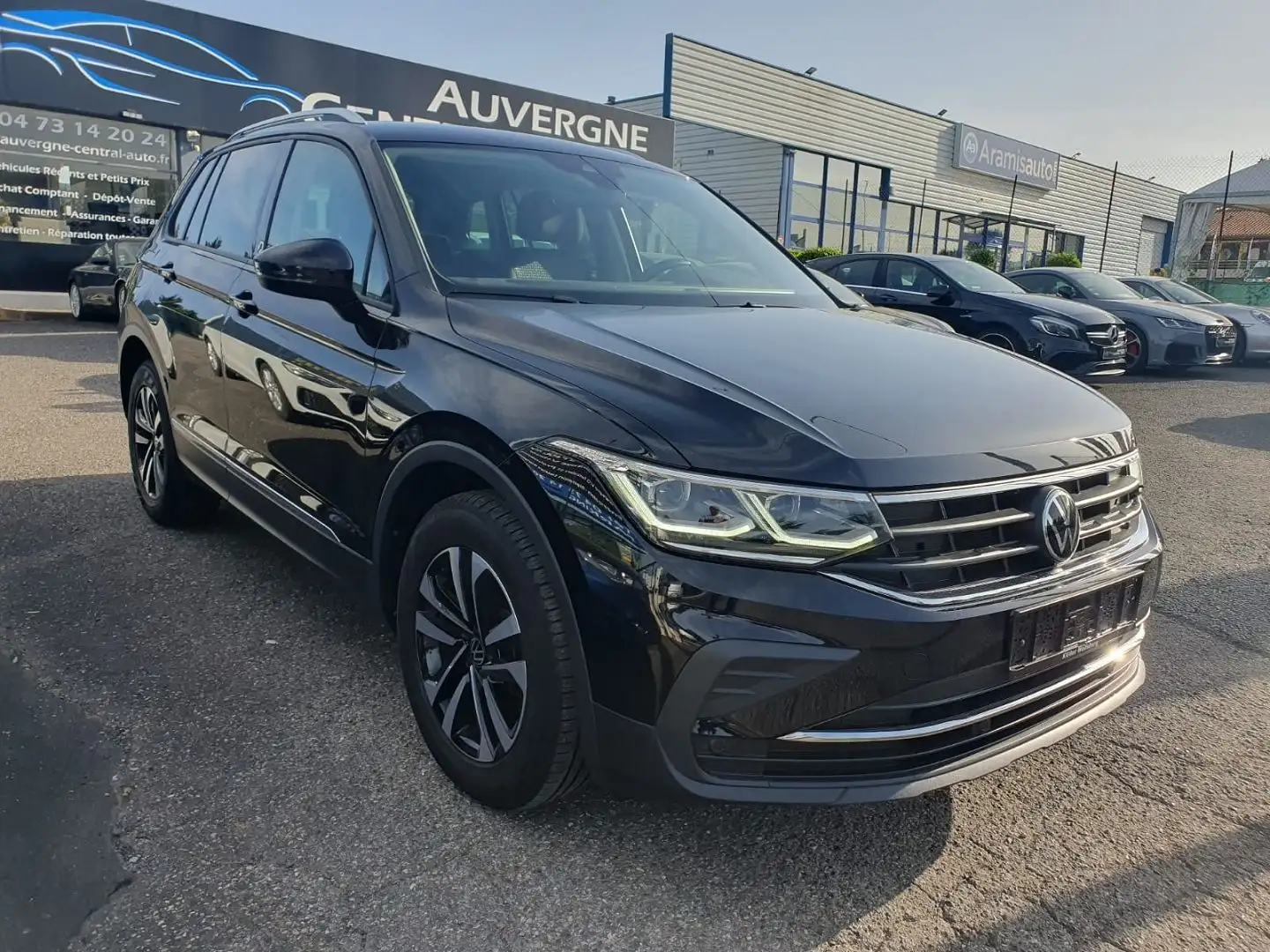Volkswagen Tiguan 1.5 TSI EVO 150CH CONFORTLINE DSG7 EURO6DT Zwart - 1