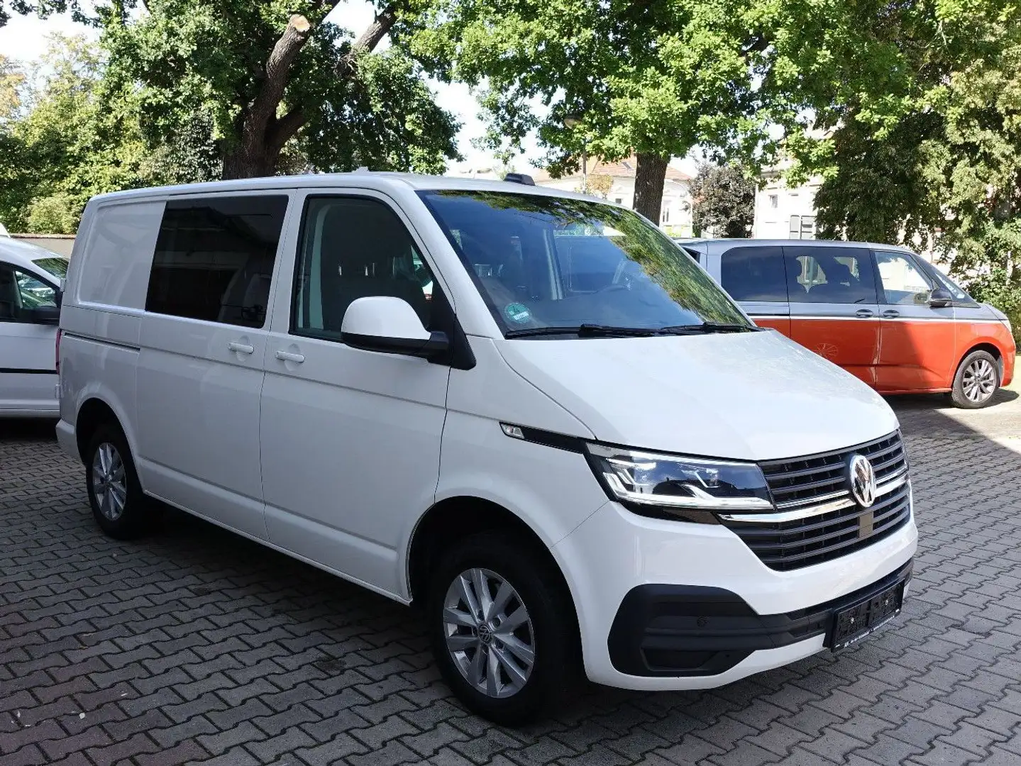 Volkswagen T6 Kombi T6.1,Plus,Mixto,Navi,LED,Sitzhzg,RFK,5 Sitze Blanc - 2