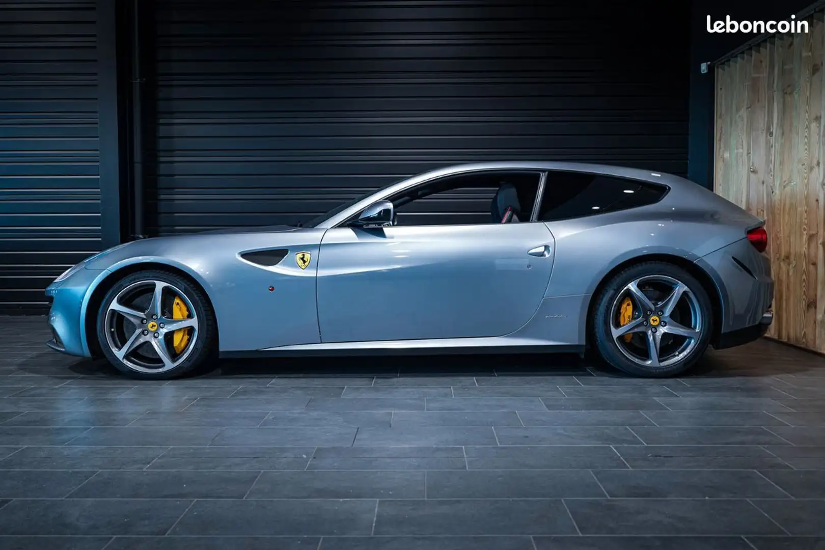 Ferrari FF 660ch DISPLAY CARBONE CÉRAMIQUE CAMÉRA AV&AR CICER Grijs - 2