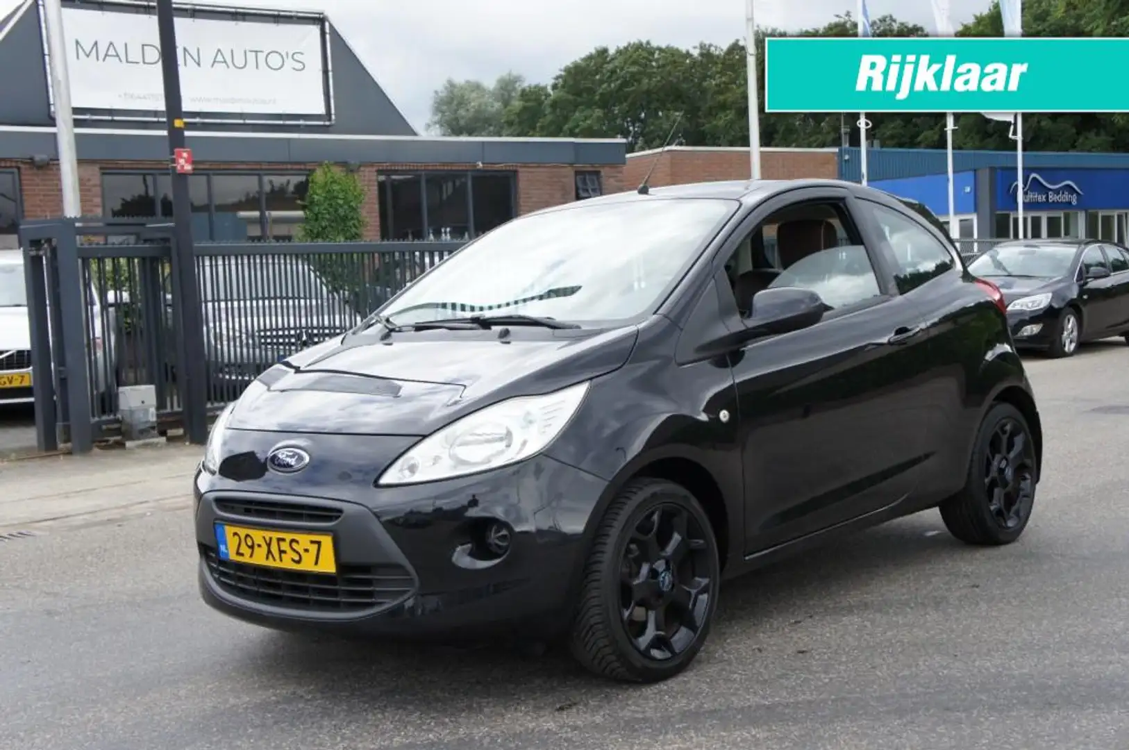 Ford Ka/Ka+ 1.2 COOL&SOUND LEDER/AIRCO/16INCH ALLSEASON KEURIG Zwart - 1