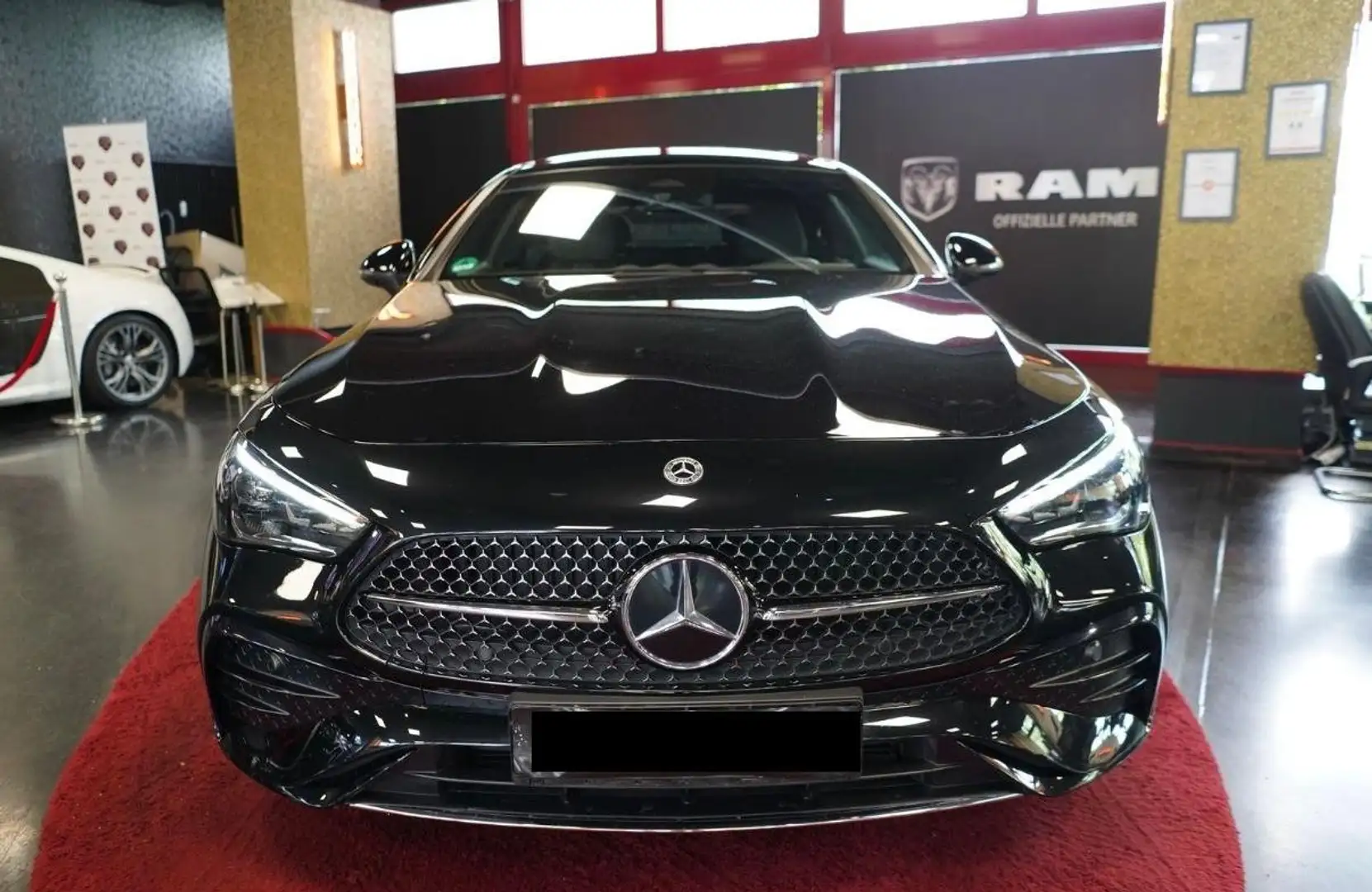 Mercedes-Benz CLE 200 AMG Line Schwarz - 1