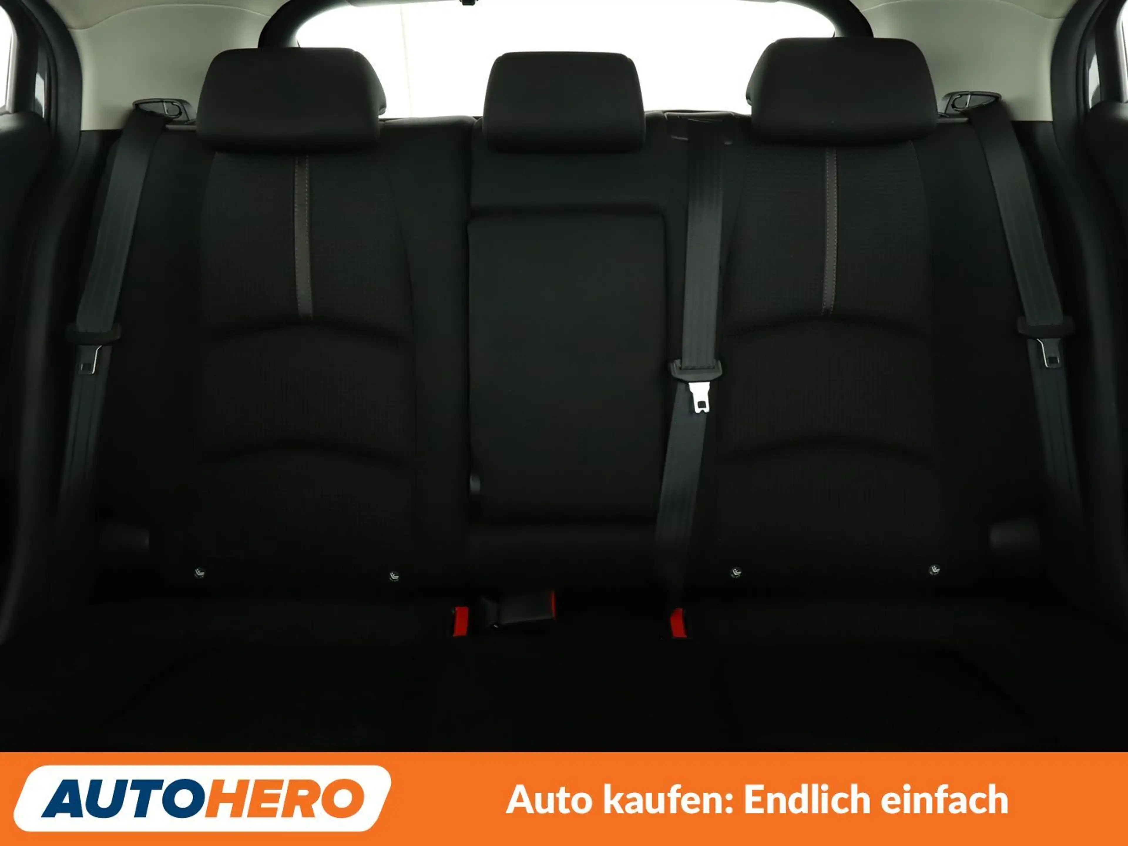 Mazda 3 2.0 Signature *NAV*HUD*TEMPO*CAM*PDC*SHZ*ALU* — photo 15