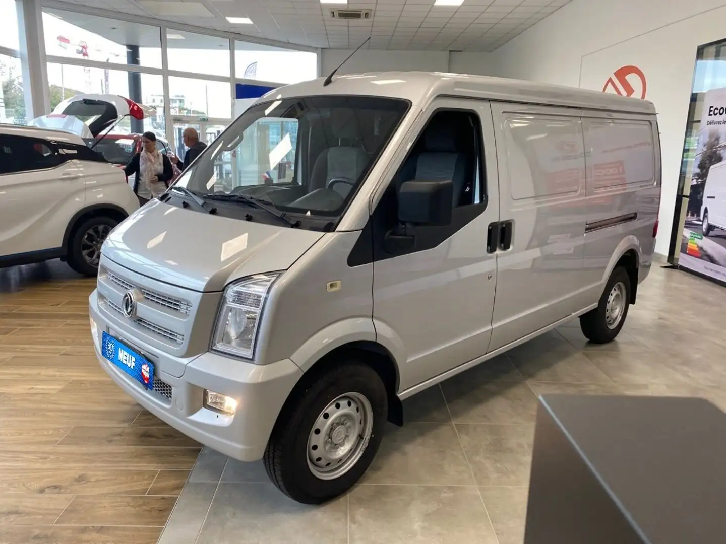 DFSK VAN 2 Places Caméra 2 Portes Lat. Clim. Bluetooth  Gris - 1