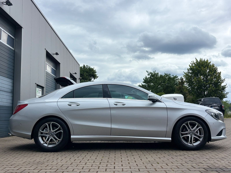 Mercedes-Benz CLA 200 *LEDER*AHK*AUTOM.*TÜV NEU* — photo 6