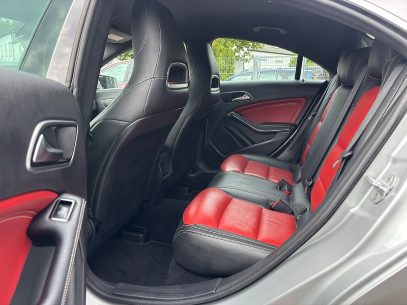 Mercedes-Benz CLA 200 *LEDER*AHK*AUTOM.*TÜV NEU* — photo 10