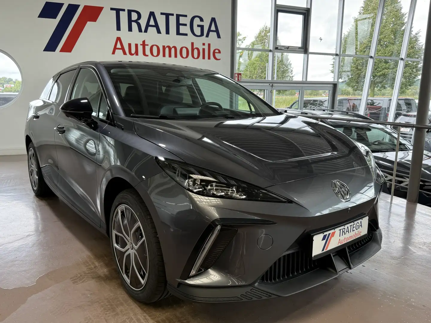 MG MG4 Luxury 64KWh 360° ACC T.-Winkel SH 18 Gris - 1