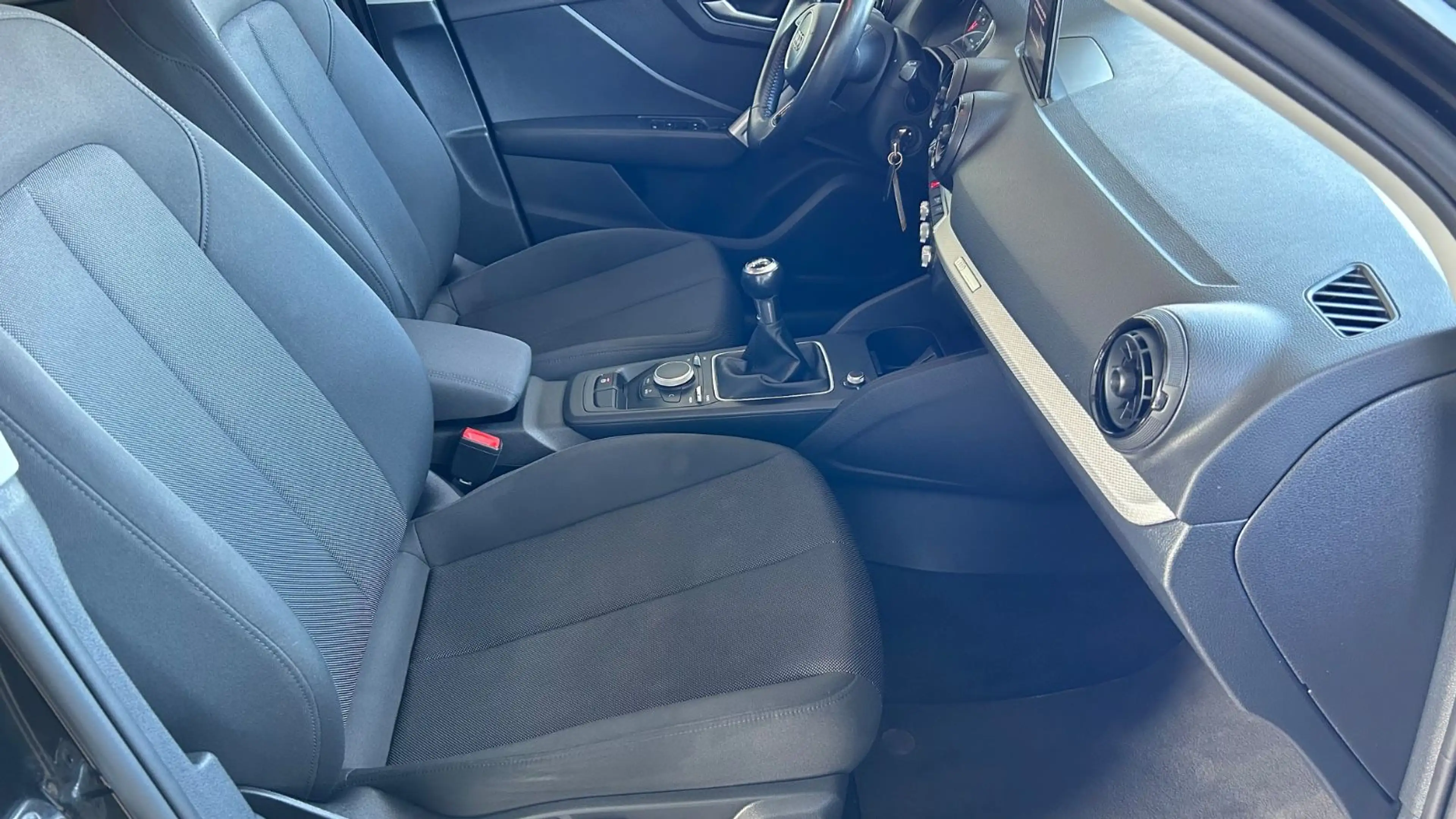 Audi Q2 basis *Tempomat* — photo 6
