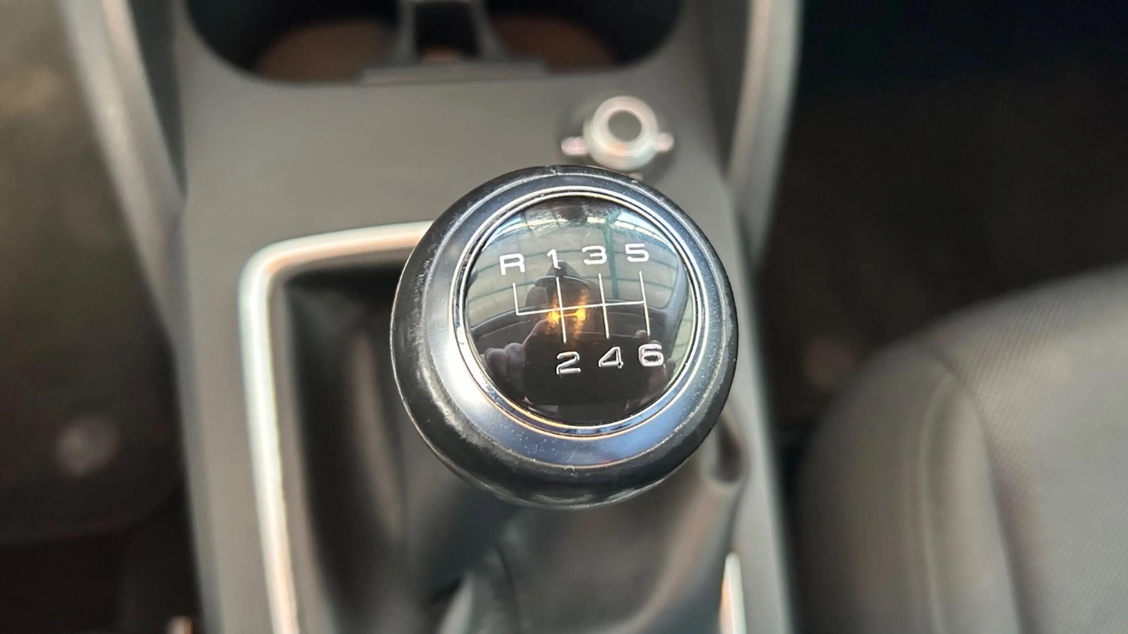 Audi Q2 basis *Tempomat* — photo 13