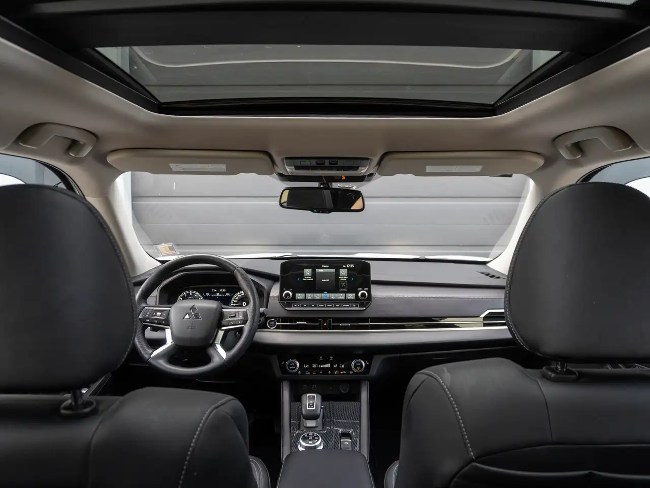 Mitsubishi Outlander снимка Mitsubishi Outlander