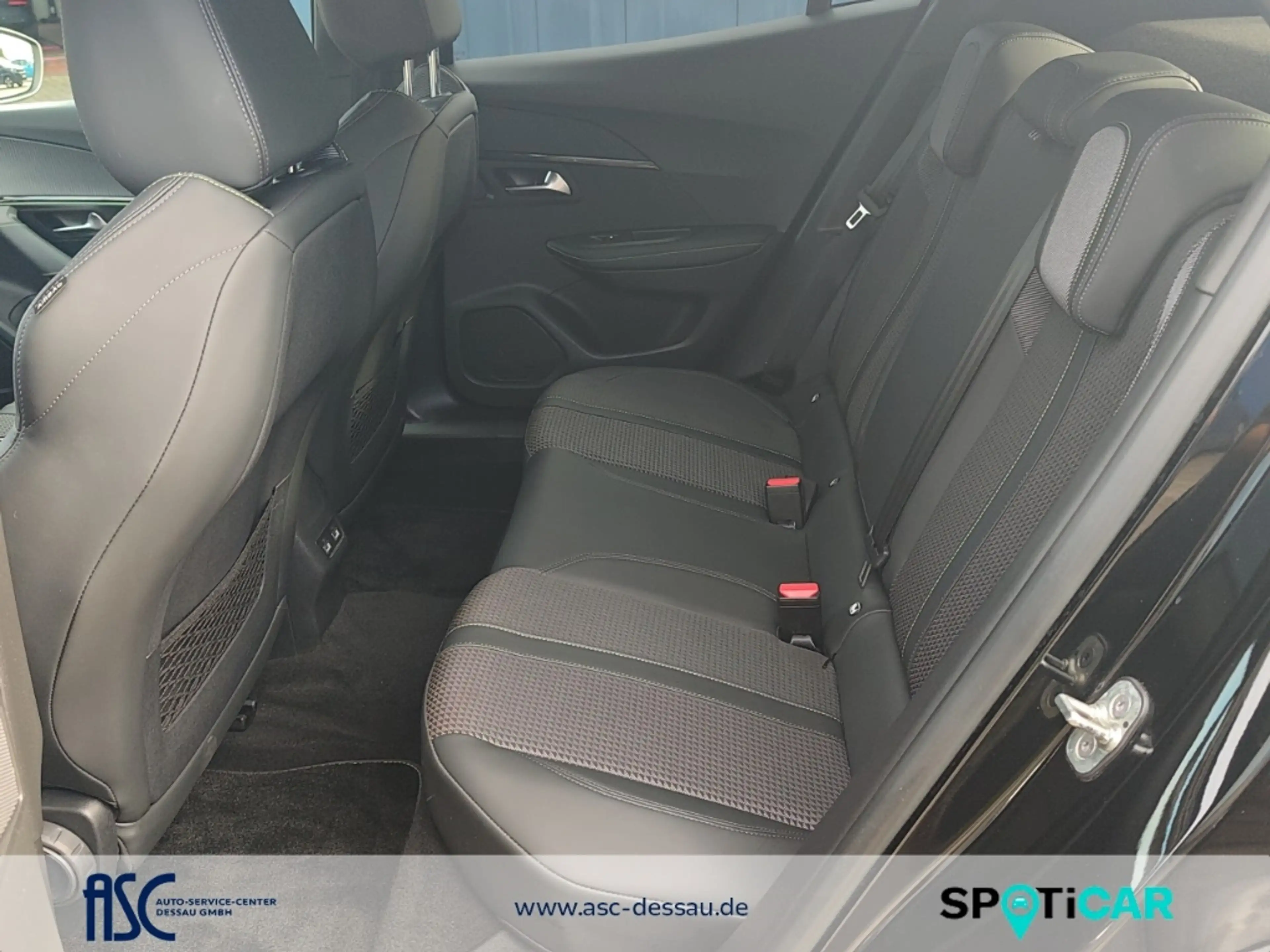 Peugeot 2008 GT/FullLED/Kamera/Navi/el.SD/Allwetter/Standheiz/C — photo 12