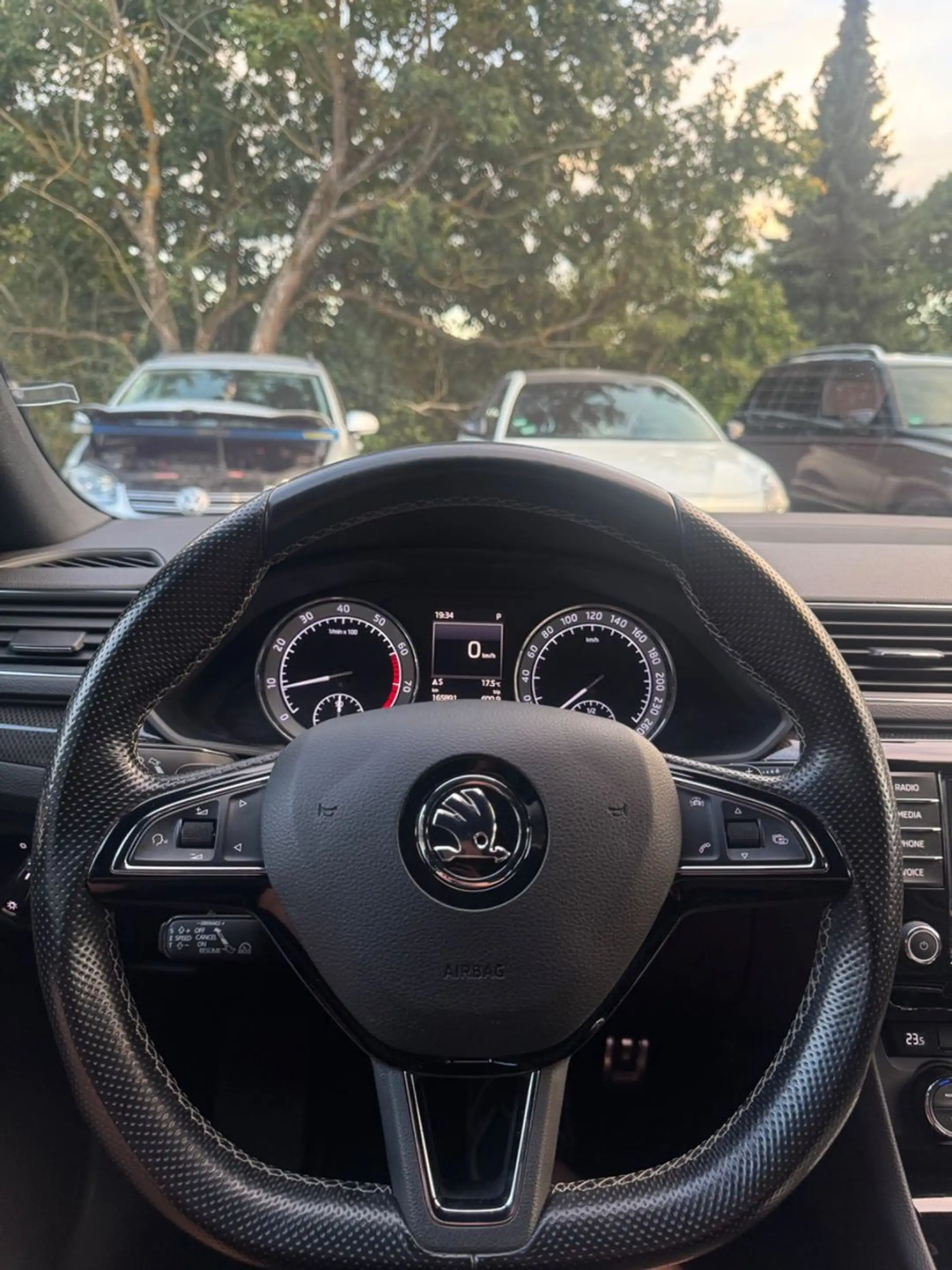 Skoda Superb Combi 2.0 TSI 4x4 Sportline,Ahk,ACC,Cam — photo 13