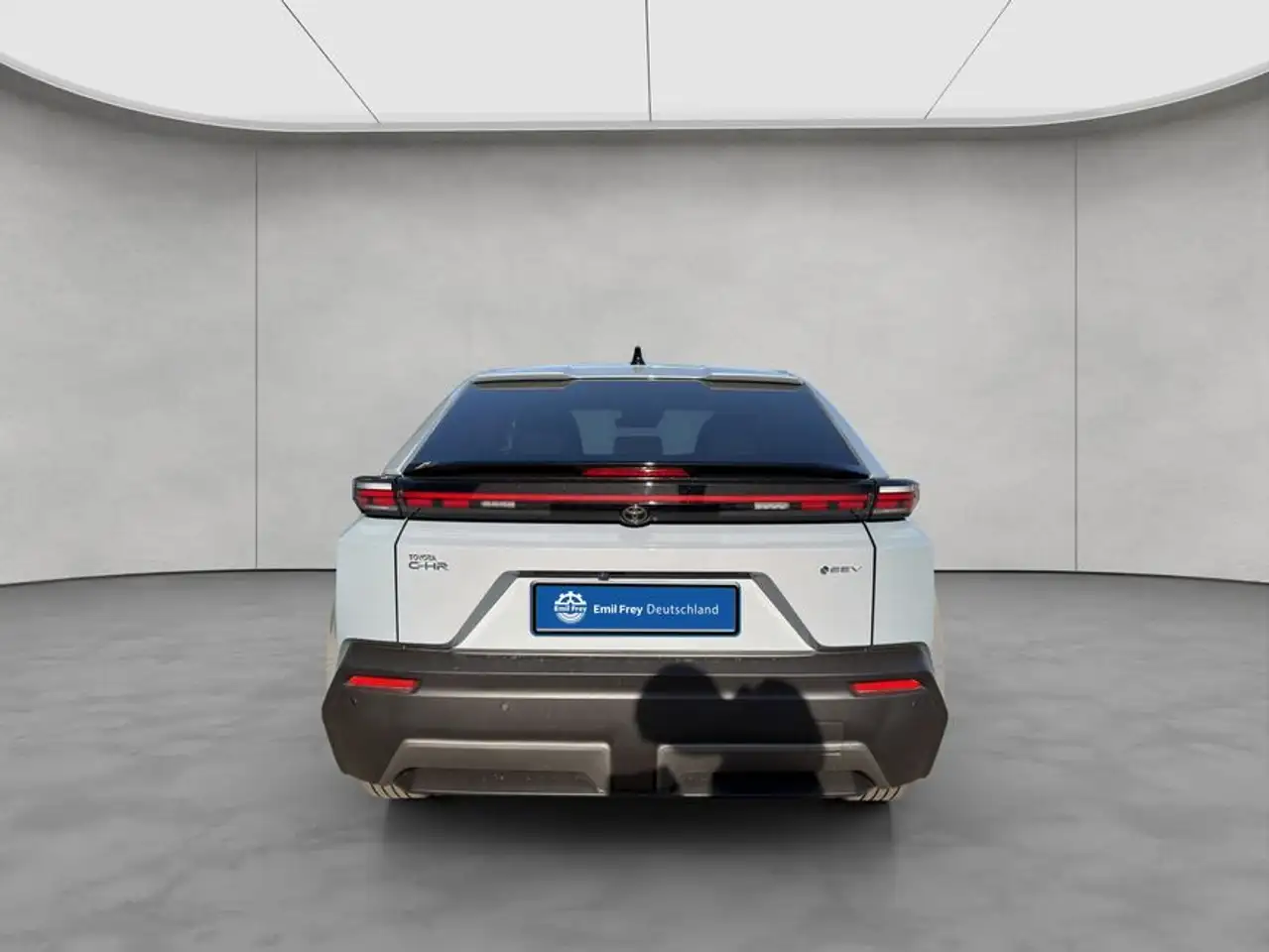 Toyota C-HR+ + Teamplayer 4